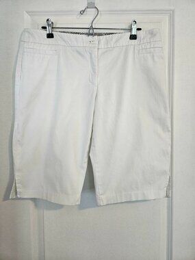 Claudia EV White Bermuda Shorts Size 12 | Classic Summer Staple